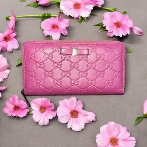 56 Gucci Guccissima Leather Zippy Wallet